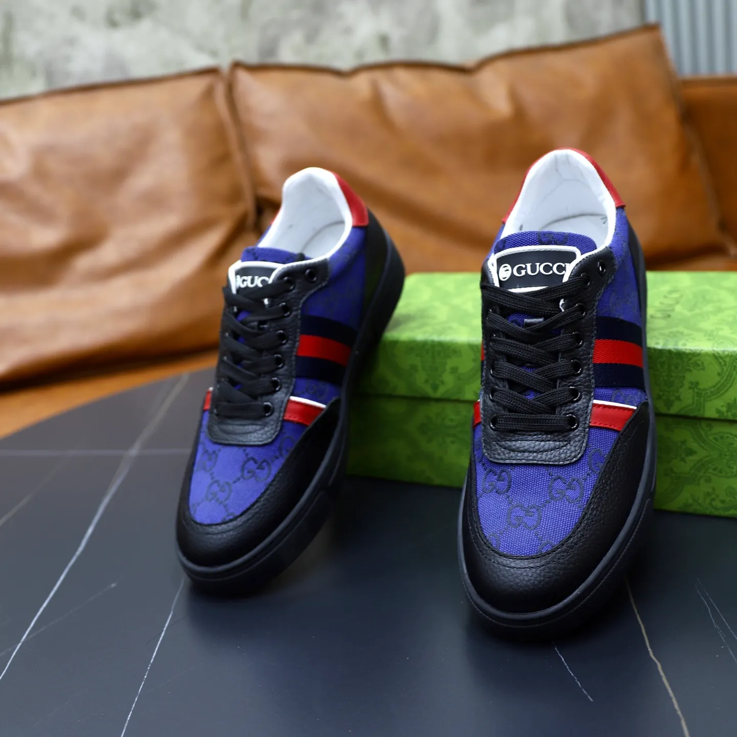 Ex-factory price: 420💰🙅‍♂️🙅‍♂️🙅‍♂️ Brand: GUCCI Standard code: 38-44 (45 customized) Grade: Same as the official website Material: Original leather splicing Comfortable and breathable sheepskin lining Original wear-resistant outsole Style category: Men's fashionable casual shoes Running sneakers Distinguished luxury brand elements Top luxury Color: actual picture color